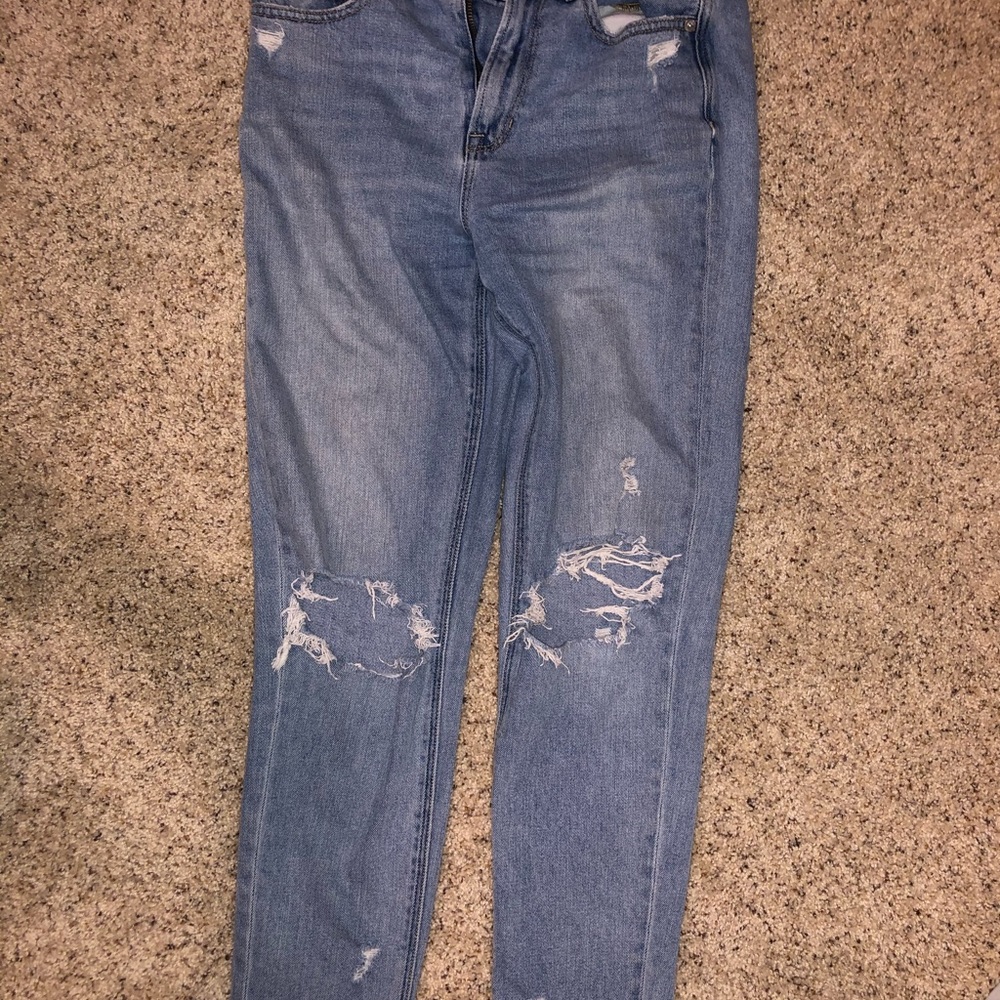 American Eagle Mom Jeans